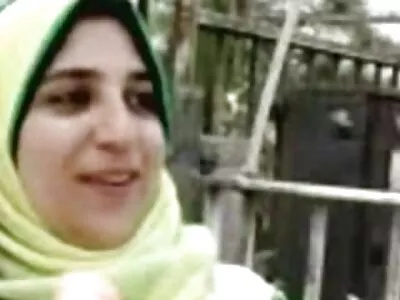 Rus adam tutkuyla kanepede sevimli gf yesilcam filmleri porno uzanıyor