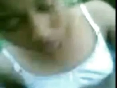 Athena adlı yeşilçam porno filmleri göz alıcı sarışın kocası tarafından berbat olur