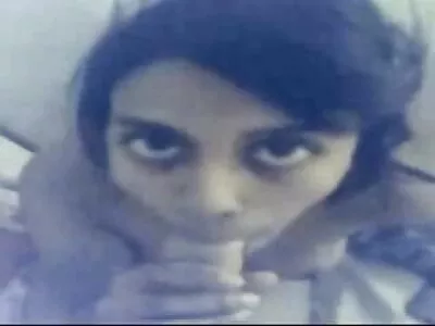 Öğrenci sıkı kedi matkaplar bir ormana grup arkadaşı getiriyor turk porno film