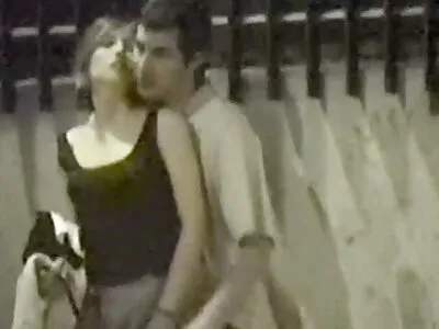 Sarışın bayan sevgilisini sözlü olarak tedavi ederken filme alınıyor turk porno film