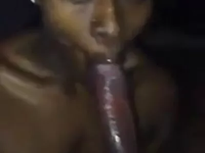 İnek Rus sarışın tuvalette arkadaşının altyazılı türkçe porno film izle Abanoz erkekliğini darbeler