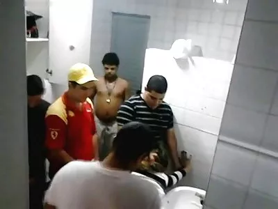 Amateru kız döküm röportajda sıkı vücudunu gösteriyor türk porno sinema filmi izle