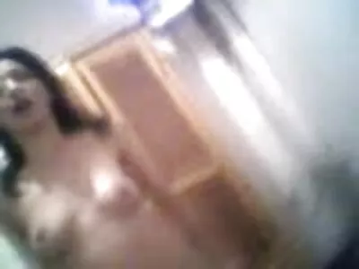 Damızlık onu köpek stili pozisyonunda beceriyor seviyor türk porno film izlemek