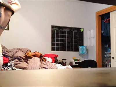 Kız kardeşler çift kişilik ünlü türk porno filmleri randevu sırasında tuvalette erkeklerle çiftleşir