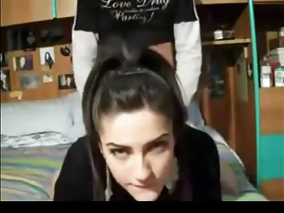 Büyük bir ganimet ile minyon sevgilim Cadence Lux biraz sikişmeye ihtiyaç duyuyor konulu türkçe porno film izle