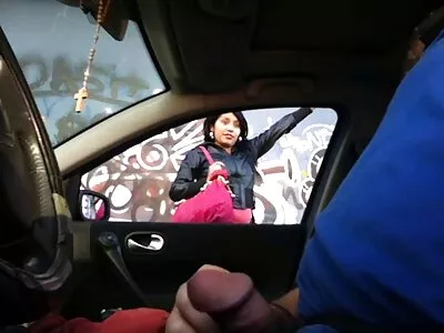 Siyah kız erkek arkadaşının amatör türk porno film izle dikkatinin nasıl dağılacağını ve onu twat becermesini biliyor
