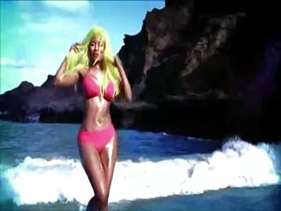 Doğal kavunlar ile sıcak MILF saksocu önce konulu türk porno film bir yapay penis kullanır